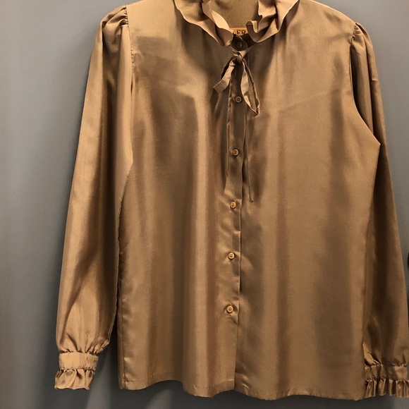 Vintage 80's Ruffled Caramel Blouse, Sz M - Picture 8 of 16